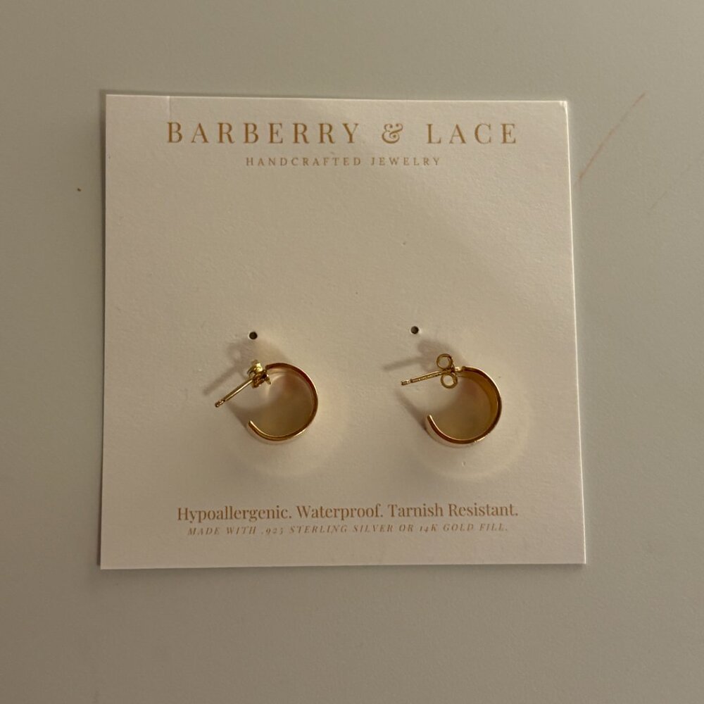 NWT Barberry & Lace Gold Thick Huggie Hoop Stud Earrings - Picture 5 of 5